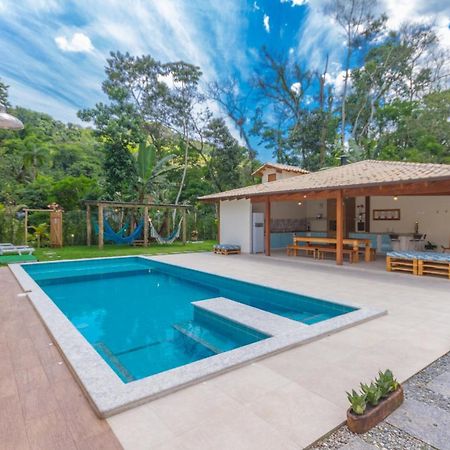 Casa em vila com piscina e acesso à cachoeira Paraty Exterior foto