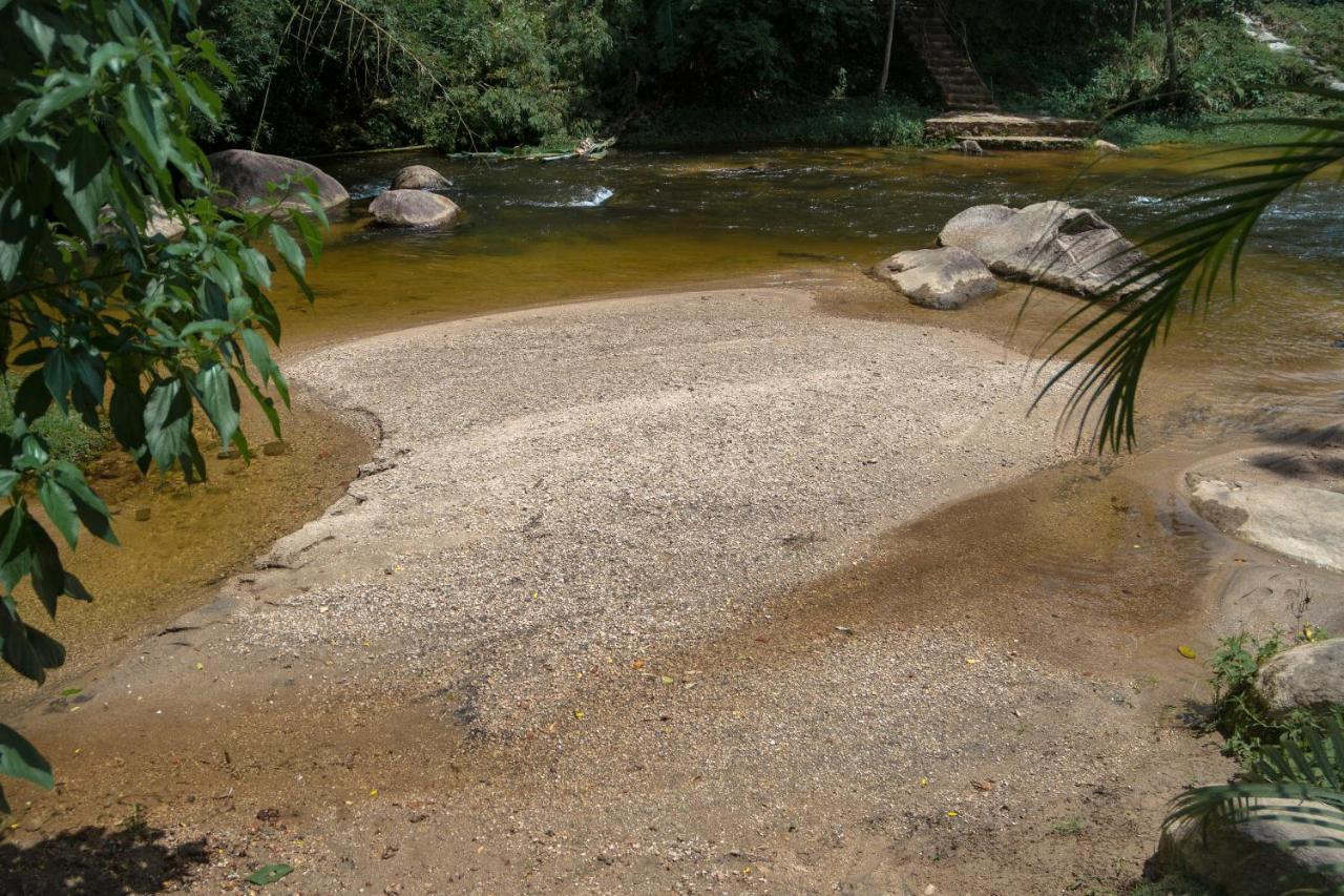 Casa em vila com piscina e acesso à cachoeira Paraty Exterior foto